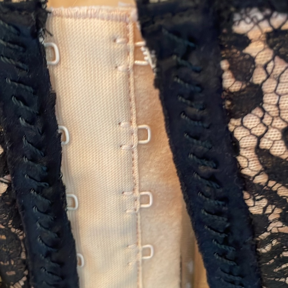 NWT Elie Tahari  Bustier Lace black/beige lining cotton nylon,elastine size L - Picture 9 of 17